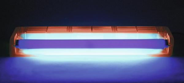 EUROLITE UV-Röhre Komplettset 45cm 15W ABS rot
