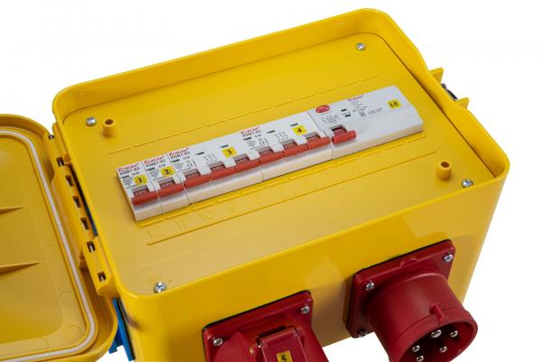 EUROLITE SBPO-3240B Stromverteiler