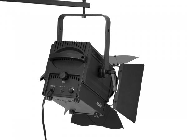 EUROLITE LED THA-100F TRC Theater-Spot sw